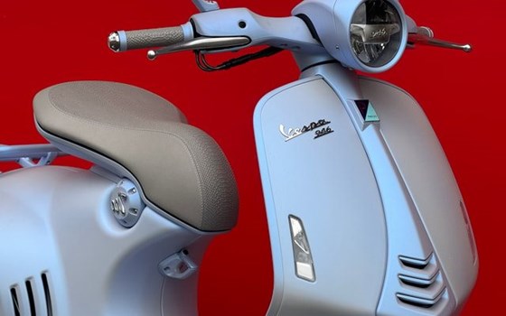 Neufahrzeug Vespa 946 Snake - Bild 11