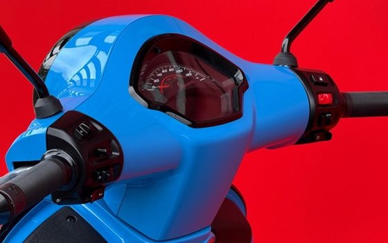 Neufahrzeug Vespa GTS 125 Supersport iGET - Bild 16