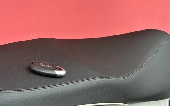 Neufahrzeug Vespa GTS 125 Super - Bild 12