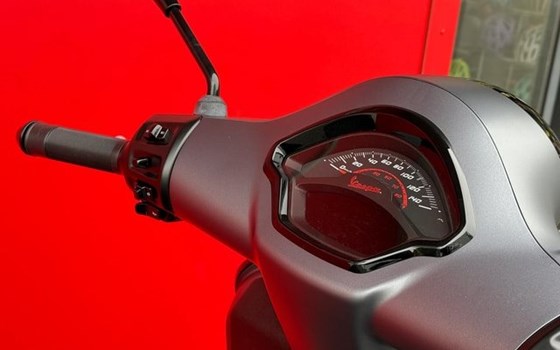 Neufahrzeug Vespa GTS 125 Supersport iGET - Bild 5