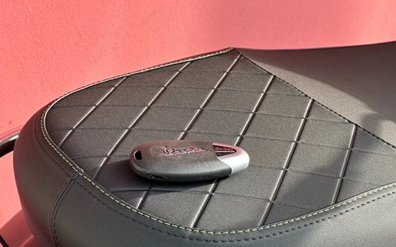 Neufahrzeug Vespa GTS 125 Super Tech - Bild 2