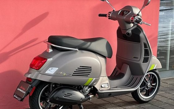 Neufahrzeug Vespa GTS 125 Super Tech - Bild 15