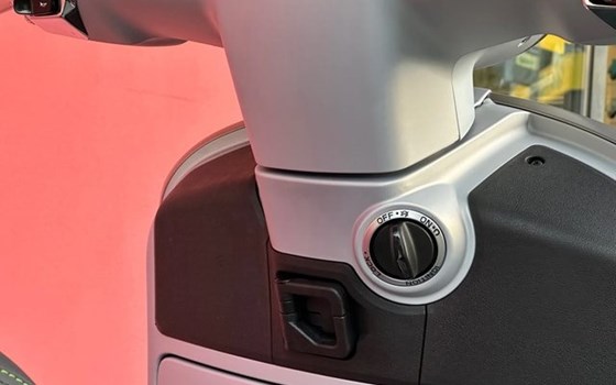 Neufahrzeug Vespa GTS 125 Super Tech - Bild 5