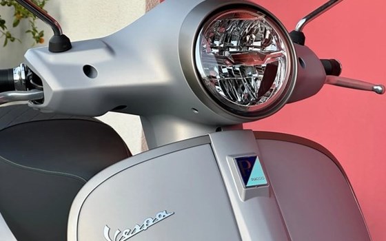 Neufahrzeug Vespa GTS 125 Super Tech - Bild 7