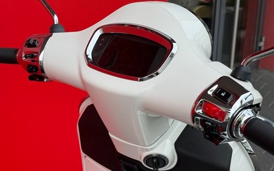 Neufahrzeug Vespa GTS 310 SuperTech - Bild 6