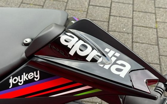 Neufahrzeug Aprilia RS 125 Replica - Bild 8