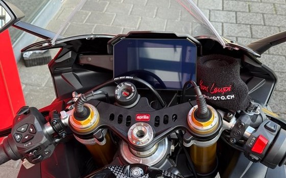 Neufahrzeug Aprilia RSV4 1100 Factory - Bild 11