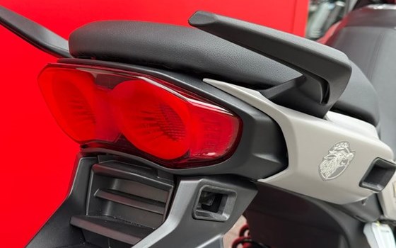 Neufahrzeug Moto Guzzi V100 Mandello Aviazione Navale - Bild 8