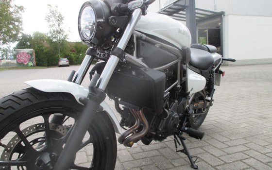 Gebrauchtmotorrad Kawasaki Eliminator 500 - Bild 7