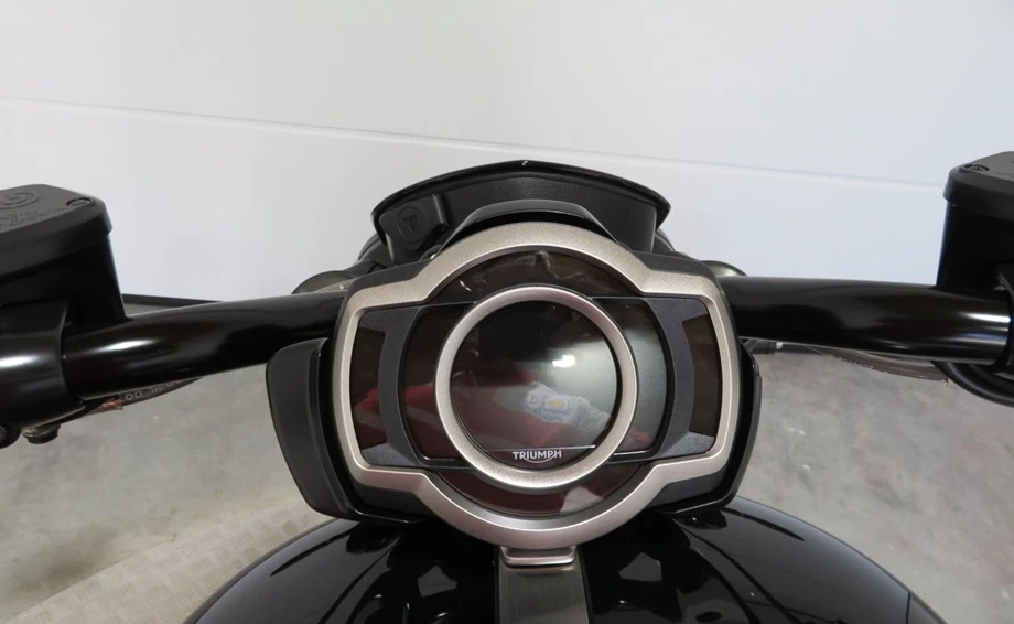 Angebot Triumph Rocket 3 Storm R Bild 9: Angebot Triumph Rocket 3 Storm R