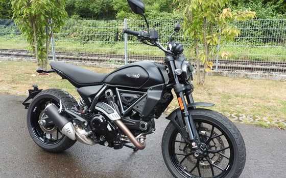 Gebrauchtmotorrad Ducati Scrambler Icon Dark - Bild 2