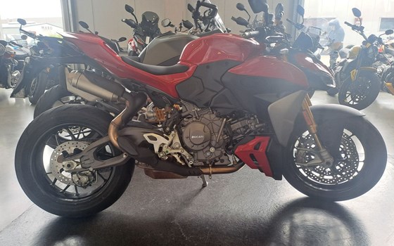 Gebrauchtmotorrad Ducati Streetfighter V2 S - Bild 3