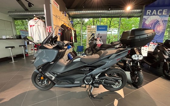 Gebrauchtmotorrad Yamaha TMAX 560 Tech Max - Bild 11