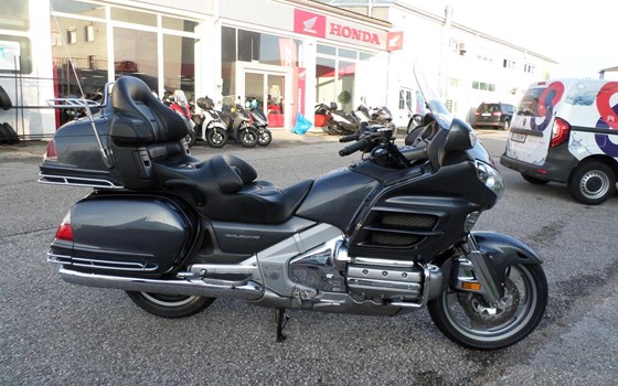 Gebrauchtmotorrad Honda GL 1800 Goldwing - Bild 2 Gebrauchtmotorrad Honda GL 1800 Goldwing - Bild 2