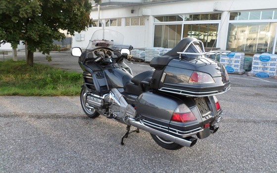 Gebrauchtmotorrad Honda GL 1800 Goldwing - Bild 5 Gebrauchtmotorrad Honda GL 1800 Goldwing - Bild 5
