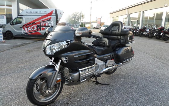 Gebrauchtmotorrad Honda GL 1800 Goldwing - Bild 7 Gebrauchtmotorrad Honda GL 1800 Goldwing - Bild 7