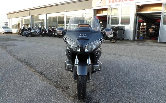 Gebrauchtmotorrad Honda GL 1800 Goldwing - Bild 8 Gebrauchtmotorrad Honda GL 1800 Goldwing - Bild 8