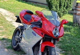 Gebrauchte MV Agusta F4 750 S 1+1 Gebrauchte MV Agusta F4 750 S 1+1