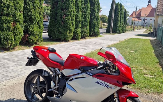 Gebrauchtmotorrad MV Agusta F4 750 S 1+1 - Bild 3 Gebrauchtmotorrad MV Agusta F4 750 S 1+1 - Bild 3