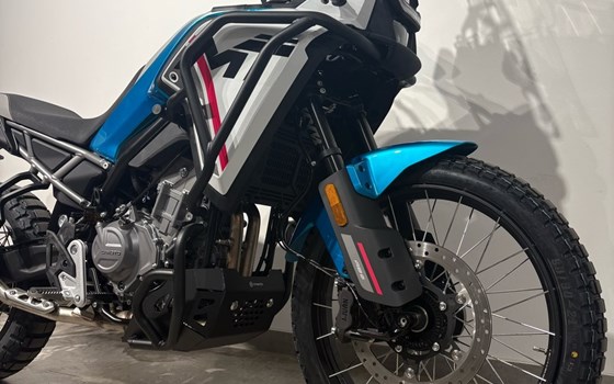 Neufahrzeug CFMOTO 450MT - Bild 2 Neufahrzeug CFMOTO 450MT - Bild 2