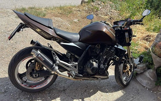 Gebrauchtmotorrad Kawasaki Z1000 - Bild 3 Gebrauchtmotorrad Kawasaki Z1000 - Bild 3