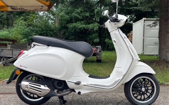 Gebrauchtmotorrad Vespa Sprint 50 4T - Bild 1 Gebrauchtmotorrad Vespa Sprint 50 4T - Bild 1