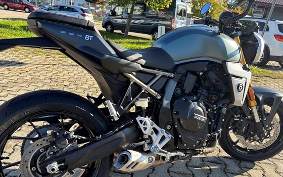 Neufahrzeug Suzuki GSX-8T - Bild 6