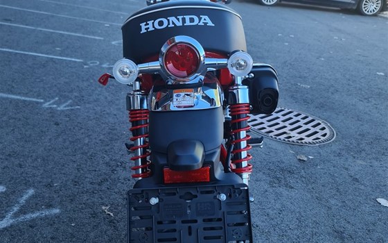 Neufahrzeug Honda Monkey 125 - Bild 6 Neufahrzeug Honda Monkey 125 - Bild 6