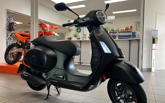 Gebrauchtmotorrad Vespa GTS 310 SuperSport - Bild 2 Gebrauchtmotorrad Vespa GTS 310 SuperSport - Bild 2