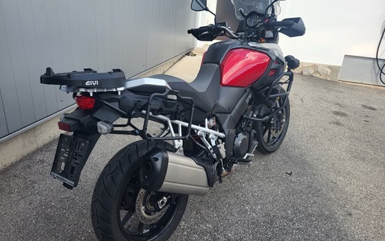 Gebrauchtmotorrad Suzuki V-Strom 1000 - Bild 3 Gebrauchtmotorrad Suzuki V-Strom 1000 - Bild 3