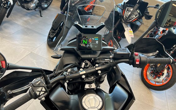 Gebrauchtmotorrad KTM 890 Adventure - Bild 4 Gebrauchtmotorrad KTM 890 Adventure - Bild 4
