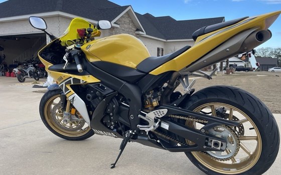 Gebrauchtmotorrad Yamaha YZF-R1SP - Bild 4 Gebrauchtmotorrad Yamaha YZF-R1SP - Bild 4