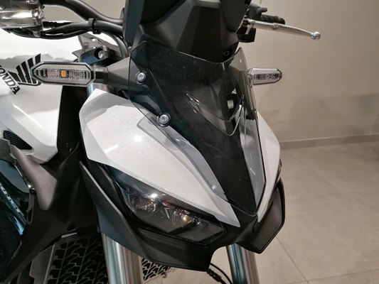 Honda CB1000 Hornet (Pearl Glare White) - Bild 4