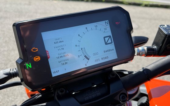 Gebrauchtmotorrad KTM 390 Duke - Bild 5 Gebrauchtmotorrad KTM 390 Duke - Bild 5