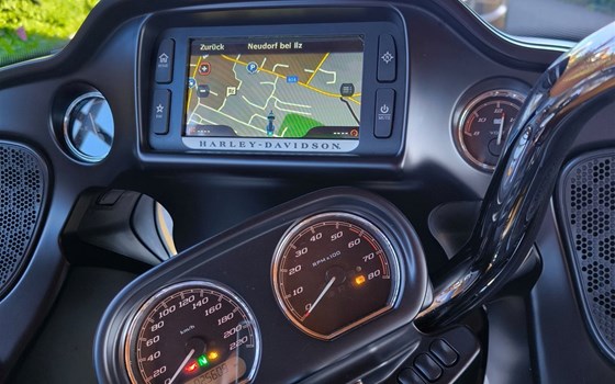 Gebrauchtmotorrad Harley-Davidson Road Glide Ultra - Bild 12 Gebrauchtmotorrad Harley-Davidson Road Glide Ultra - Bild 12