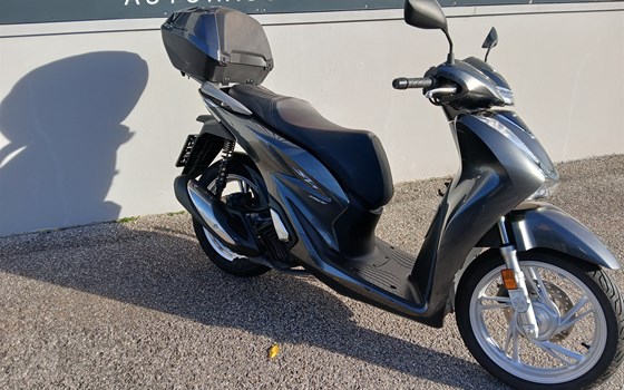 Gebrauchtmotorrad Honda SH150i - Bild 2