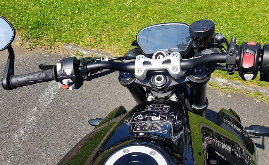 Angebot Triumph Street Triple 765 RS Bild 3: Angebot Triumph Street Triple 765 RS