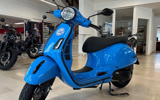 Gebrauchtmotorrad Vespa GTS 125 Supersport iGET - Bild 1 Gebrauchtmotorrad Vespa GTS 125 Supersport iGET - Bild 1