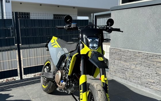 Gebrauchtmotorrad Husqvarna 701 Supermoto - Bild 1 Gebrauchtmotorrad Husqvarna 701 Supermoto - Bild 1