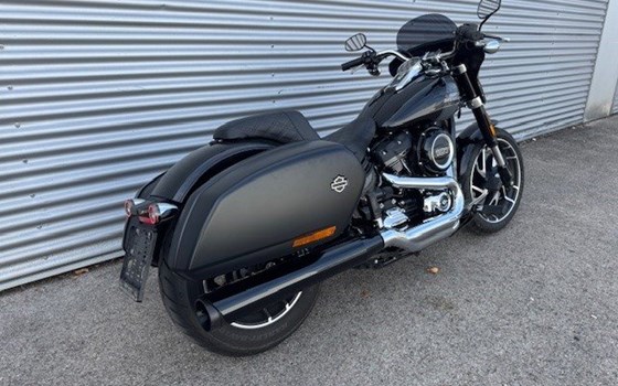 Gebrauchtmotorrad Harley-Davidson Softail Sport Glide FLSB - Bild 4 Gebrauchtmotorrad Harley-Davidson Softail Sport Glide FLSB - Bild 4