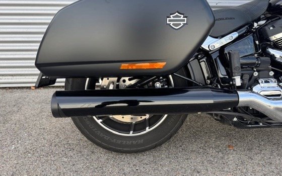 Gebrauchtmotorrad Harley-Davidson Softail Sport Glide FLSB - Bild 5 Gebrauchtmotorrad Harley-Davidson Softail Sport Glide FLSB - Bild 5