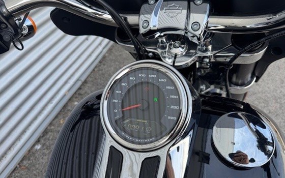 Gebrauchtmotorrad Harley-Davidson Softail Sport Glide FLSB - Bild 7 Gebrauchtmotorrad Harley-Davidson Softail Sport Glide FLSB - Bild 7