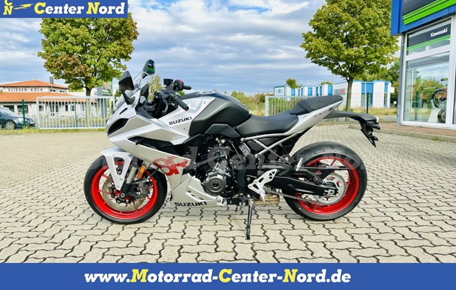Suzuki GSX-8R