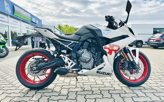 Gebrauchtmotorrad Suzuki GSX-8R - Bild 6