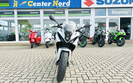 Gebrauchtmotorrad Suzuki GSX-8R - Bild 8