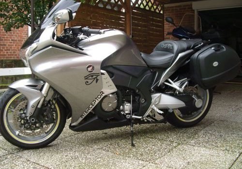 Gebrauchtmotorrad Honda VFR 1200 F - Bild 4