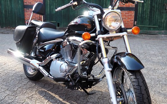 Gebrauchtmotorrad Suzuki Intruder VL 125 LC - Bild 7