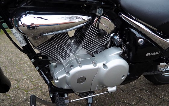 Gebrauchtmotorrad Suzuki Intruder VL 125 LC - Bild 9