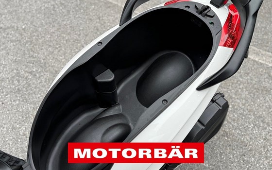 Gebrauchtmotorrad Piaggio Medley 125 ie IGET - Bild 7 Gebrauchtmotorrad Piaggio Medley 125 ie IGET - Bild 7