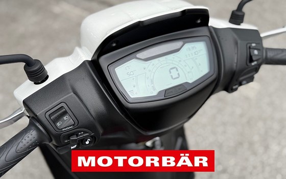 Gebrauchtmotorrad Piaggio Medley 125 ie IGET - Bild 8 Gebrauchtmotorrad Piaggio Medley 125 ie IGET - Bild 8